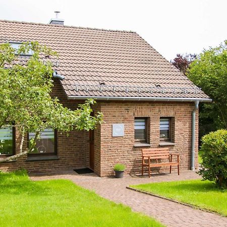 Ferienhaus Eifelnest Scheid  エクステリア 写真