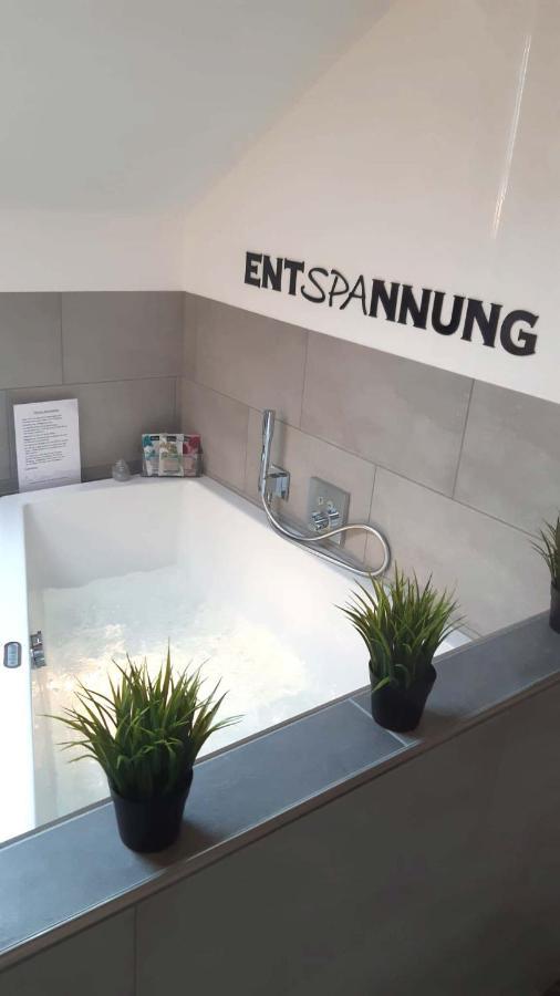 Ferienhaus Eifelnest Scheid  エクステリア 写真